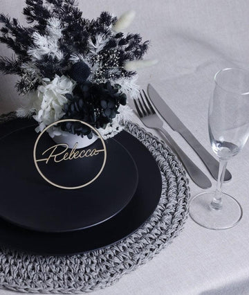 10 Creative Ways to Use Wooden Place Cards at Your Wedding