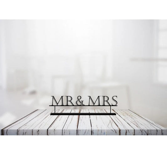Mr and Mrs Sign Rustic Table decor Wedding table decor, Wedding table sign, Rustic Wedding Decor, Wedding Decorations